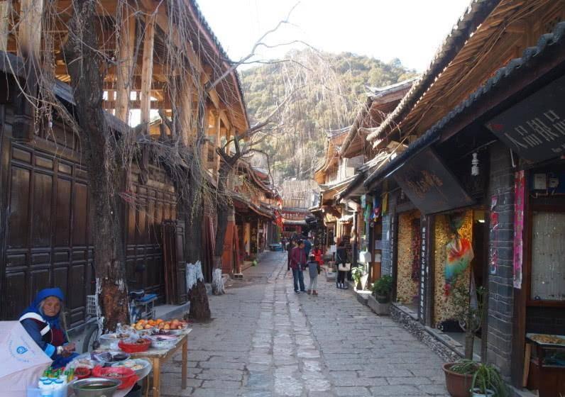 逃离拇指山地